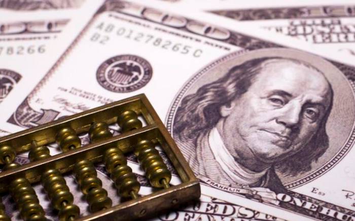 The "Capitol Hill Stock God" takes action!